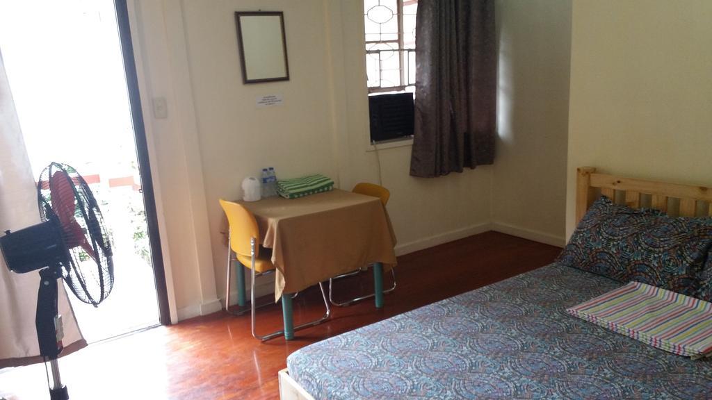 Christopher B&B And Apartments (Adults Only) Paranaque City エクステリア 写真